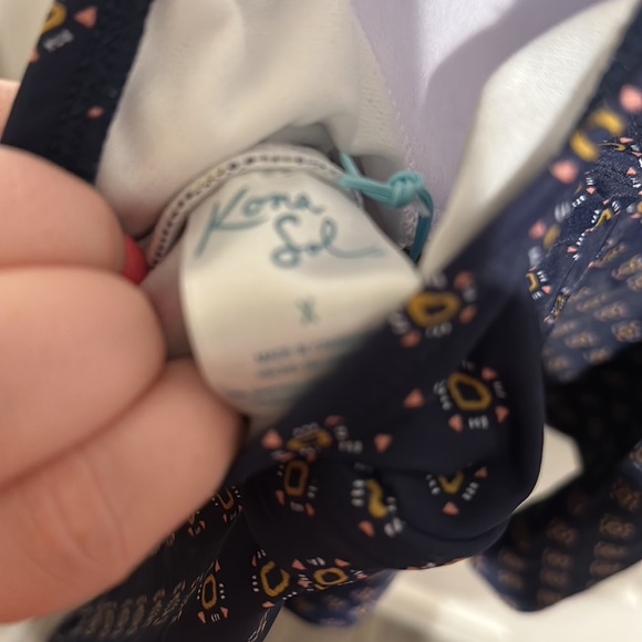 NWT Target swim X plus Kona sol tankini blue keyhole cut out brand new - Picture 4 of 5